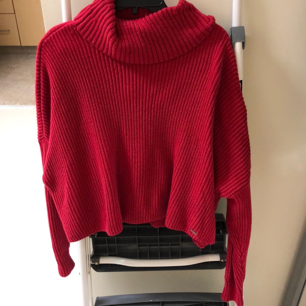 Crop sweater